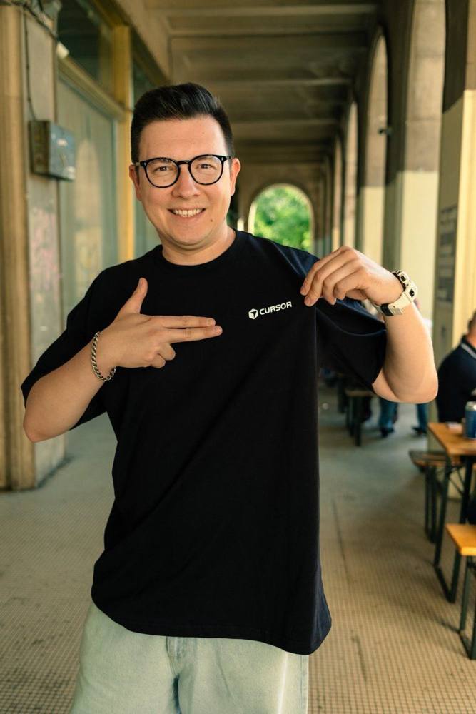 Cursor Cursor Ambassador black tee