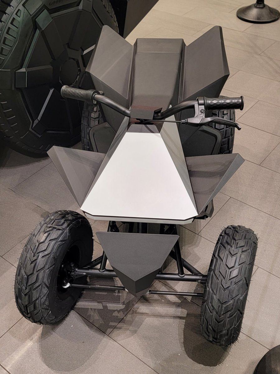 Tesla Cyberquad for Kids